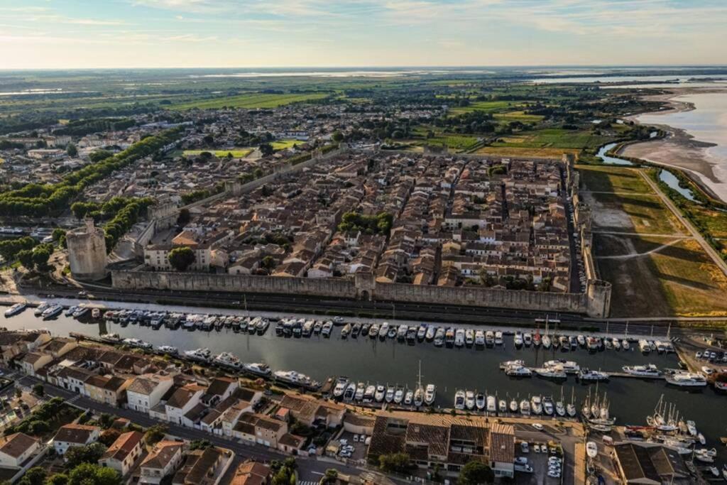 Myinsolite - Tiny-House, Jacuzzi, Brasero, Piscine Aigues-Mortes Eksteriør billede